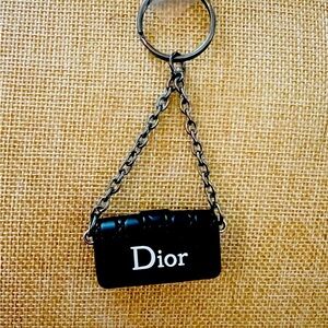 Fashion Black Keychain